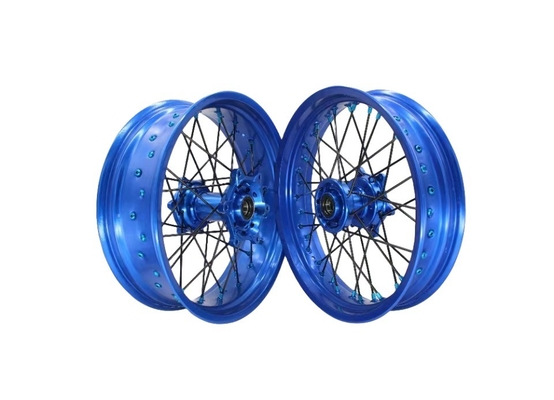 Logo personnalisé 17 pouces moteur roue jantes et ensembles de roues MT pour une image de marque personnalisée